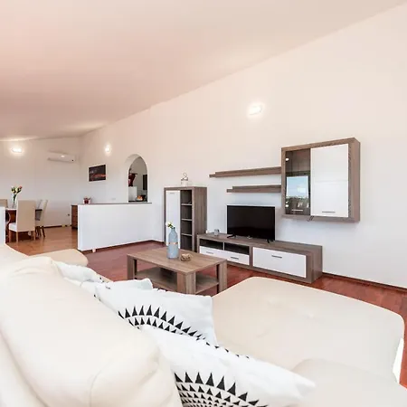 Apartment Astoria