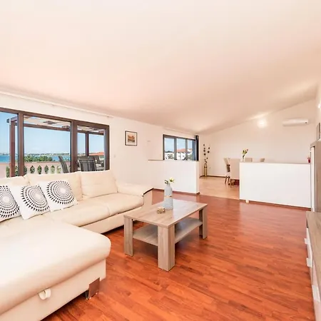 Apartman Astoria *